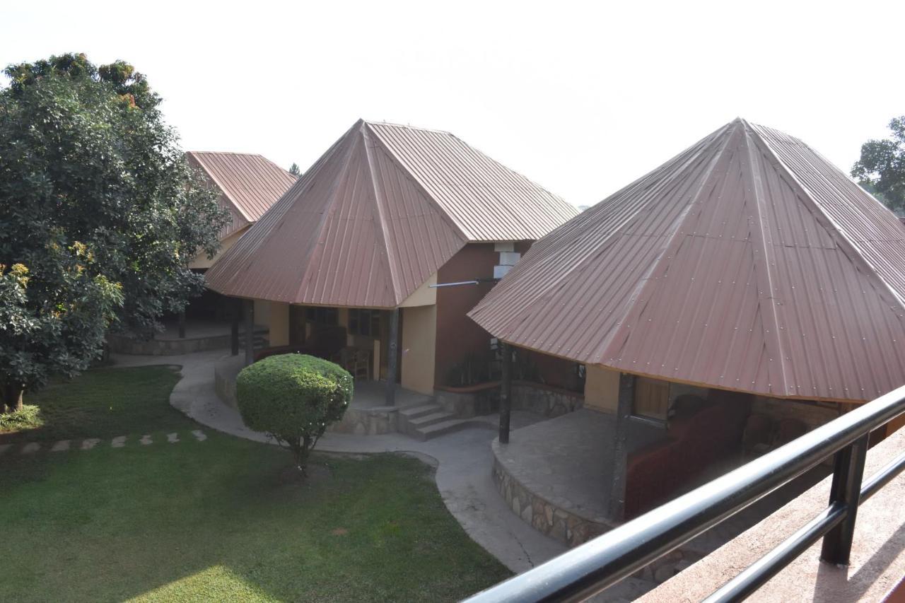 Secrets Guest House Entebbe Exterior foto